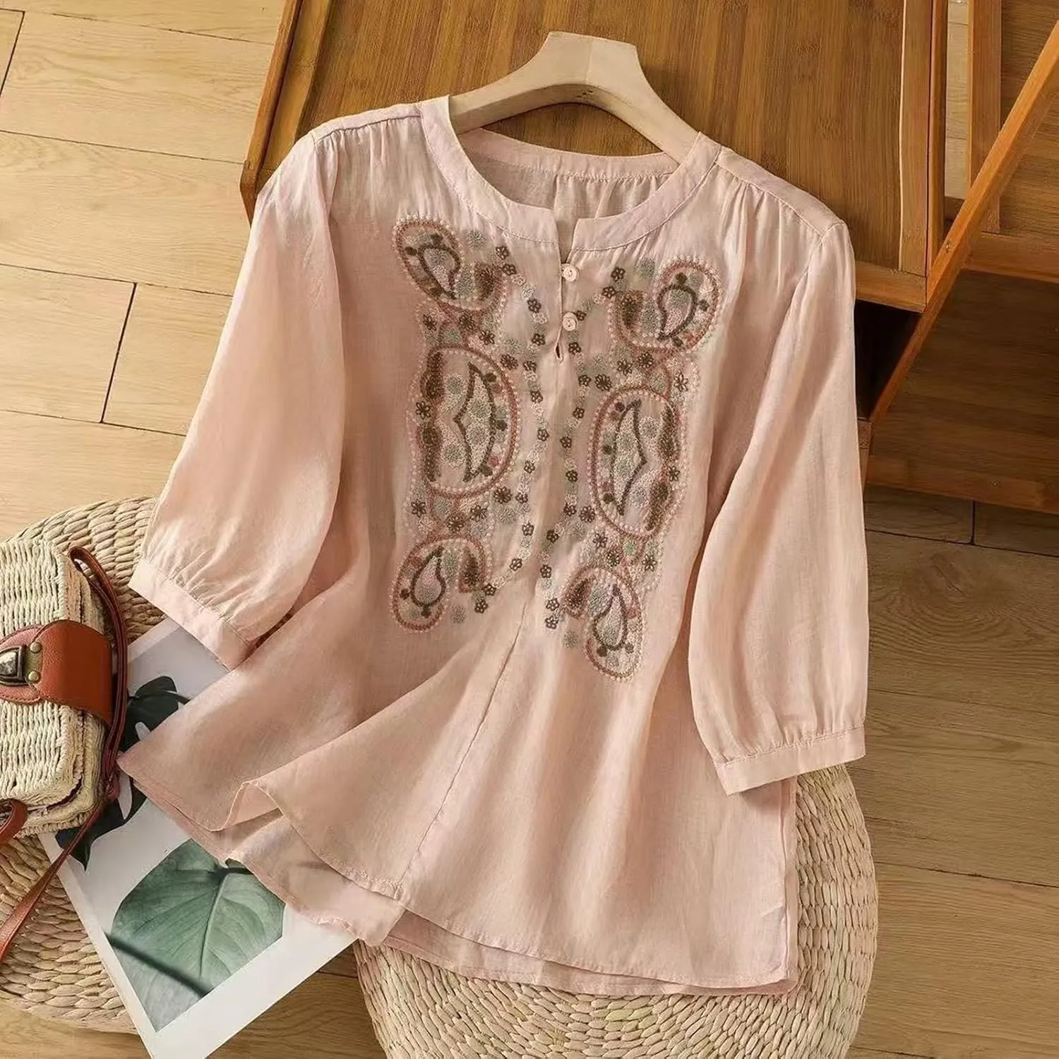 Cotton Linen Shirts for Women 2025 Floral Embroidered Tops Boho Ethnic Women 3/4 Sleeve V Neck Gauze Tunic Tshirt