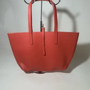 Red Trapezoid Tote Bag with Textured Finish